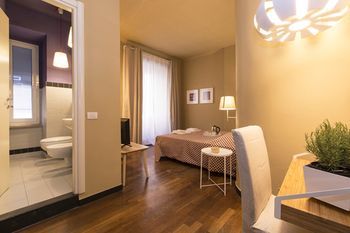 Mama Hotel *